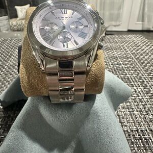Ladies Oversized Lilac faced AKRIBOS XXIV Watch. With silver band